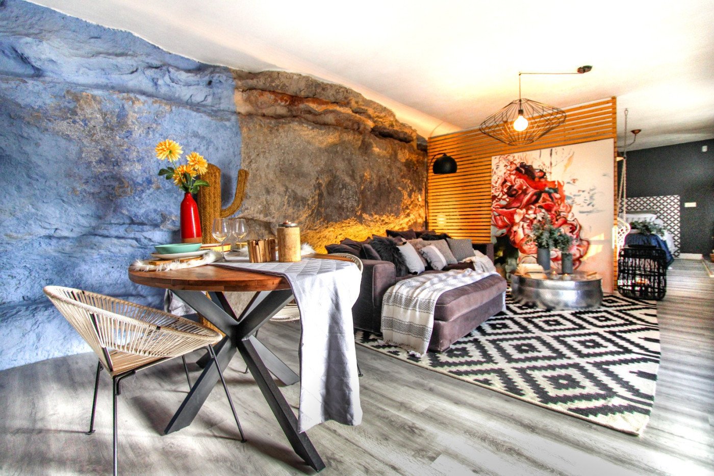 Cave Suite Magara